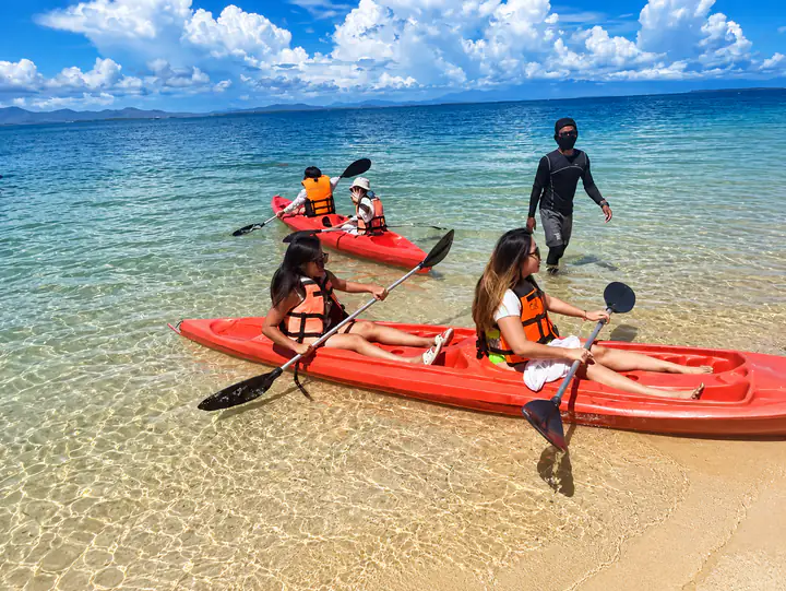BIZ IT Travel guests in Palawan