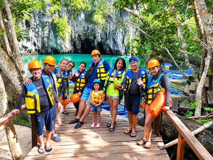 BIZ IT Travel guests in Palawan